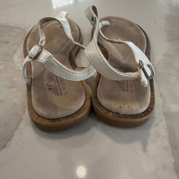 Cliffs By White Mountain Cushioned Slingback Thong Sandal Women’s Size 8M White - Picture 3 of 9